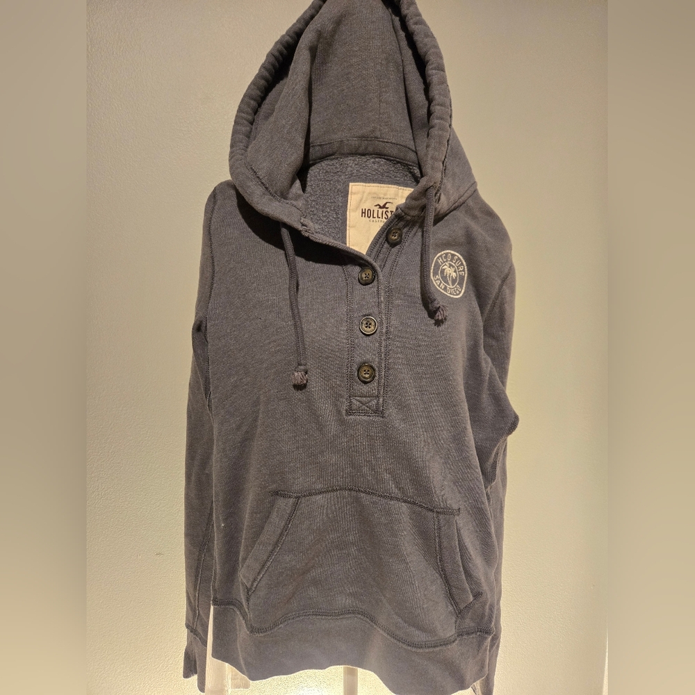 Hollister Soft Gray Sweatshirt